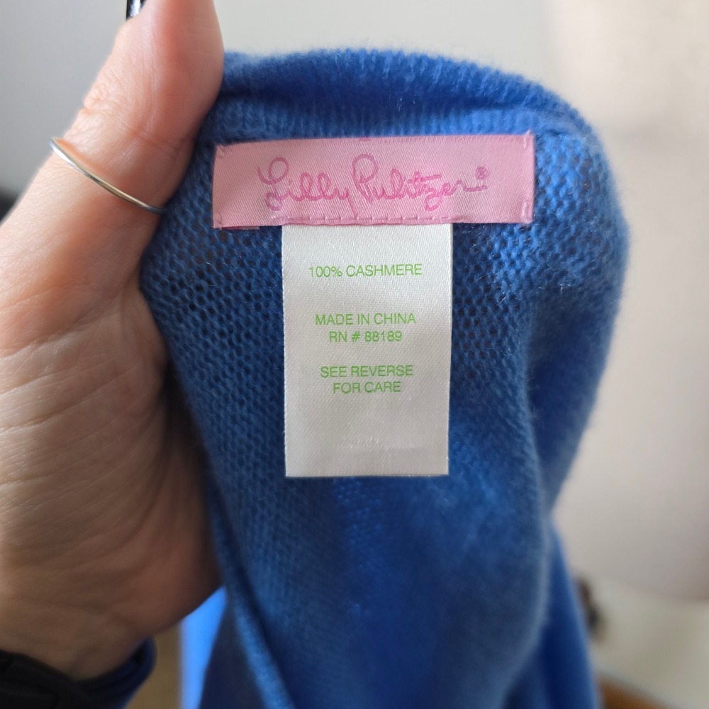 Lilly Pulitzer 100% Cashmere Blue Convertible Button Poncho Wrap One Size - Picture 4 of 4